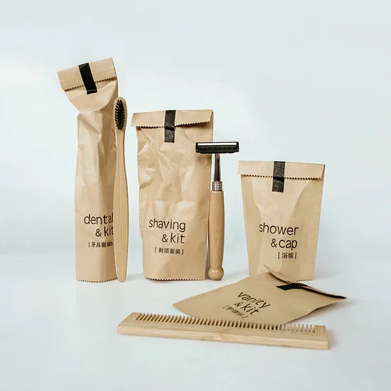 Brosse à dents en bambou de charbon de bois organique biodégradable libre de BPA de logo adapté aux besoins du client